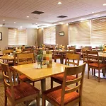 Ibis Cardiff Gate - International Business Park 